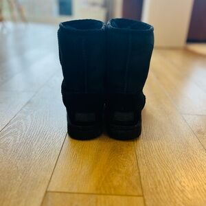 UGG Black Plush-Lined Boot Interior